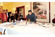 省美协副主席兼秘书长王永墨洒画卷
